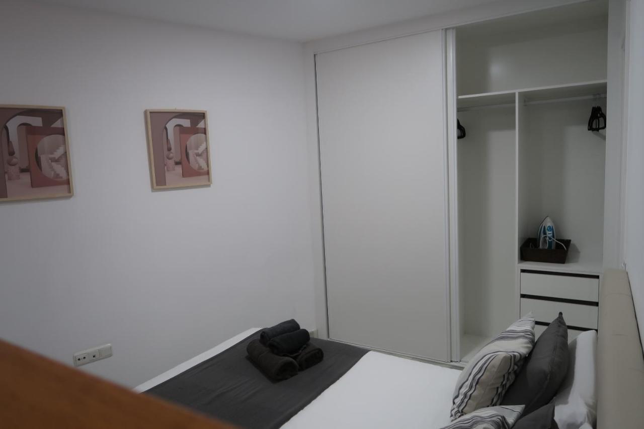 J & E Malaga Center Apartamentos المظهر الخارجي الصورة