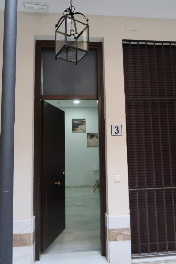 J & E Malaga Center Apartamentos المظهر الخارجي الصورة