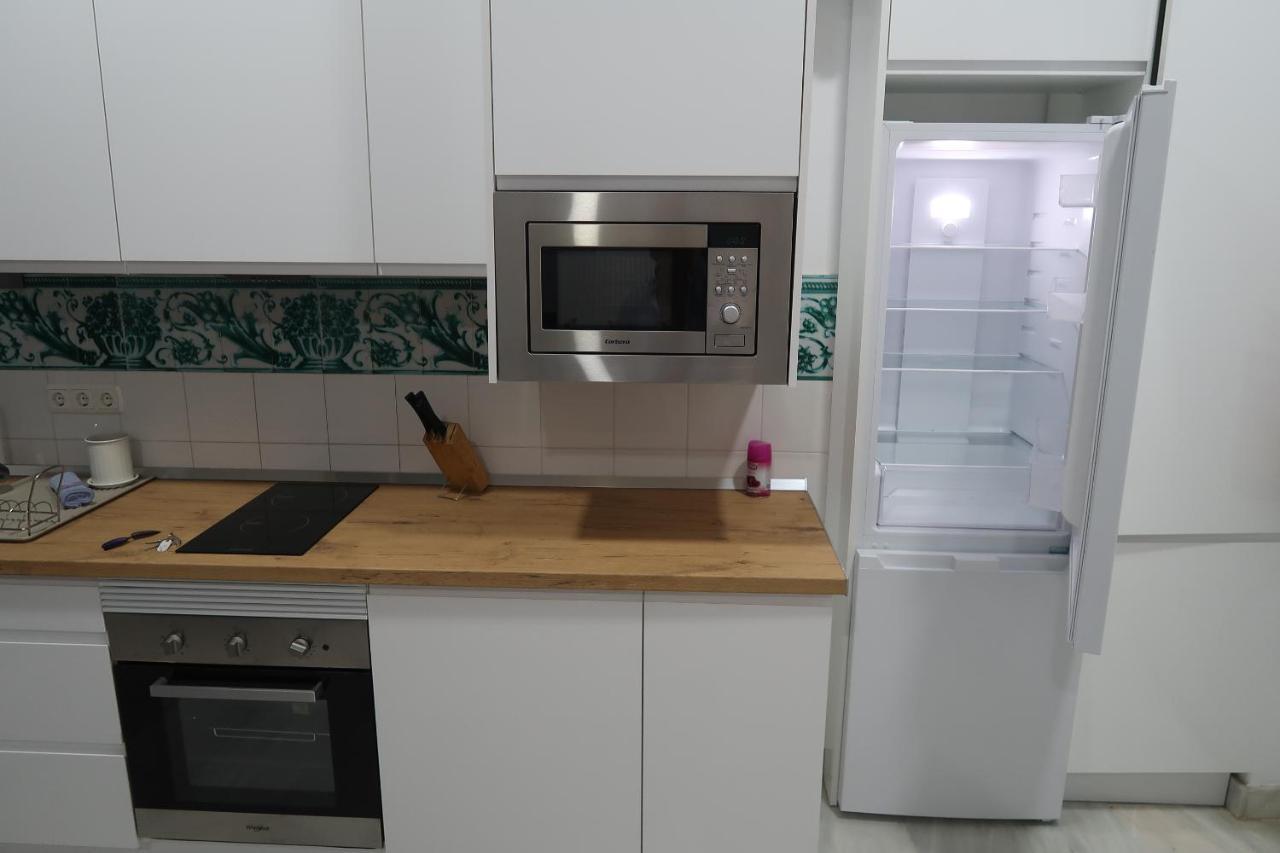 J & E Malaga Center Apartamentos المظهر الخارجي الصورة