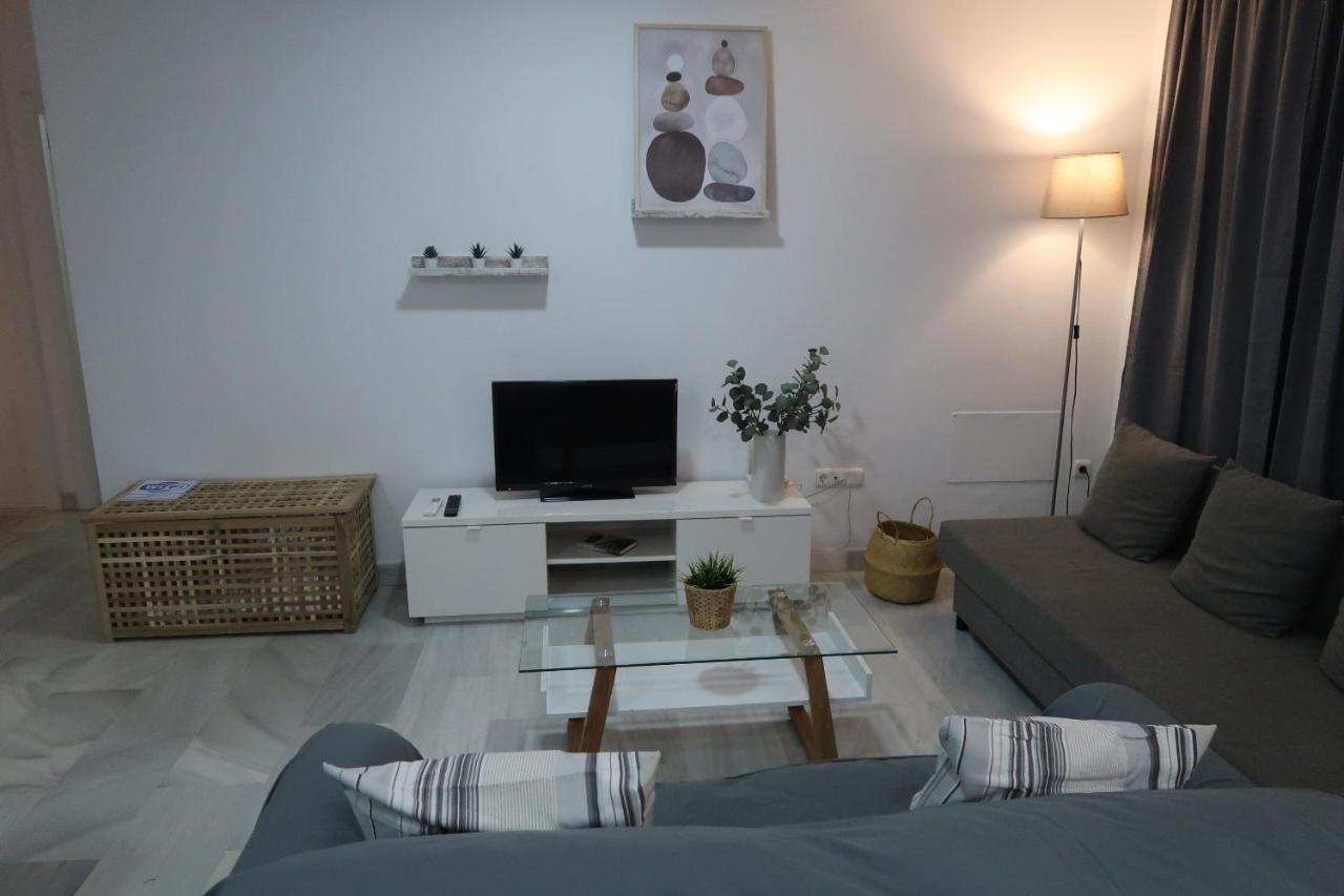 J & E Malaga Center Apartamentos المظهر الخارجي الصورة