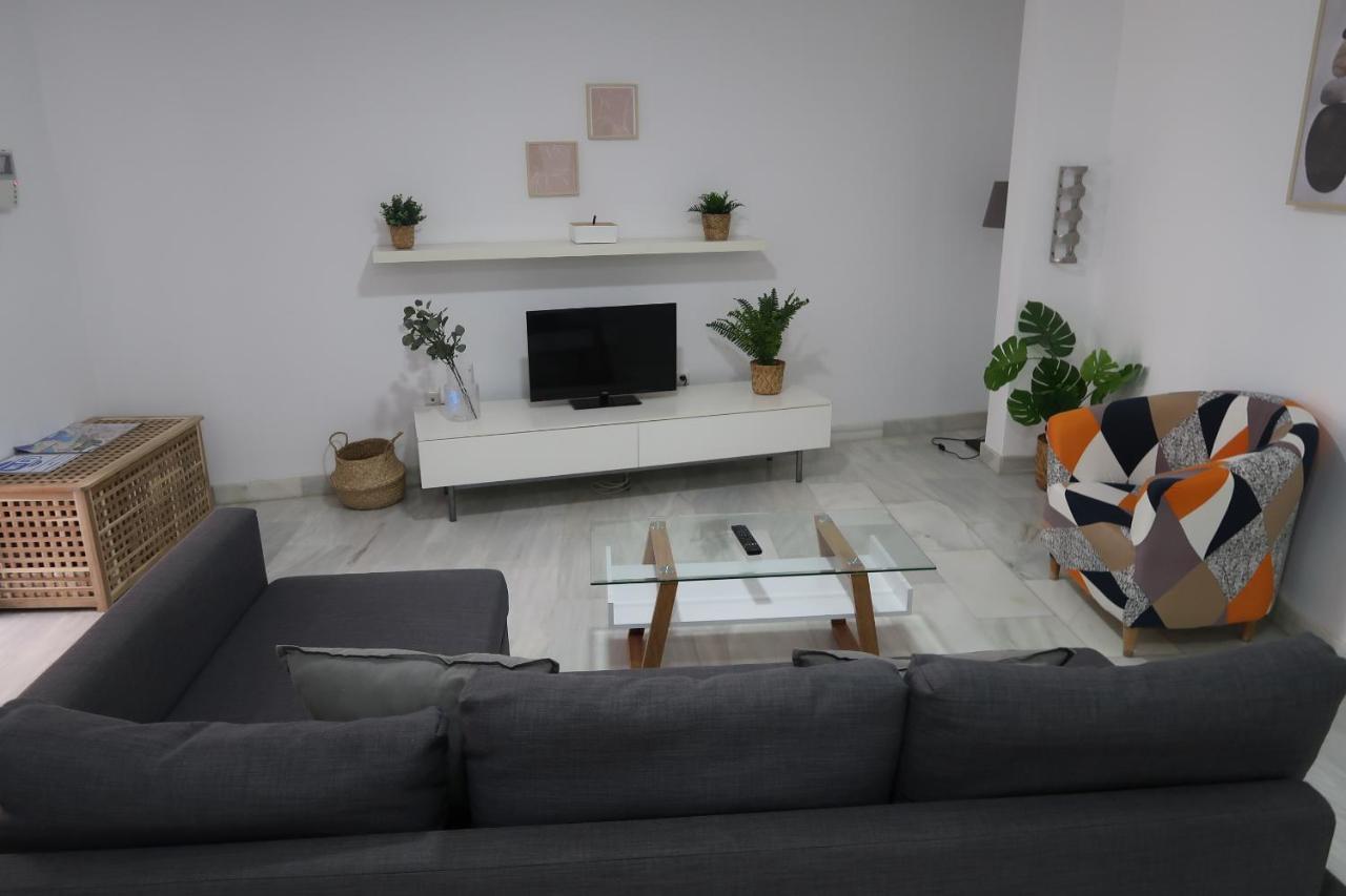 J & E Malaga Center Apartamentos المظهر الخارجي الصورة