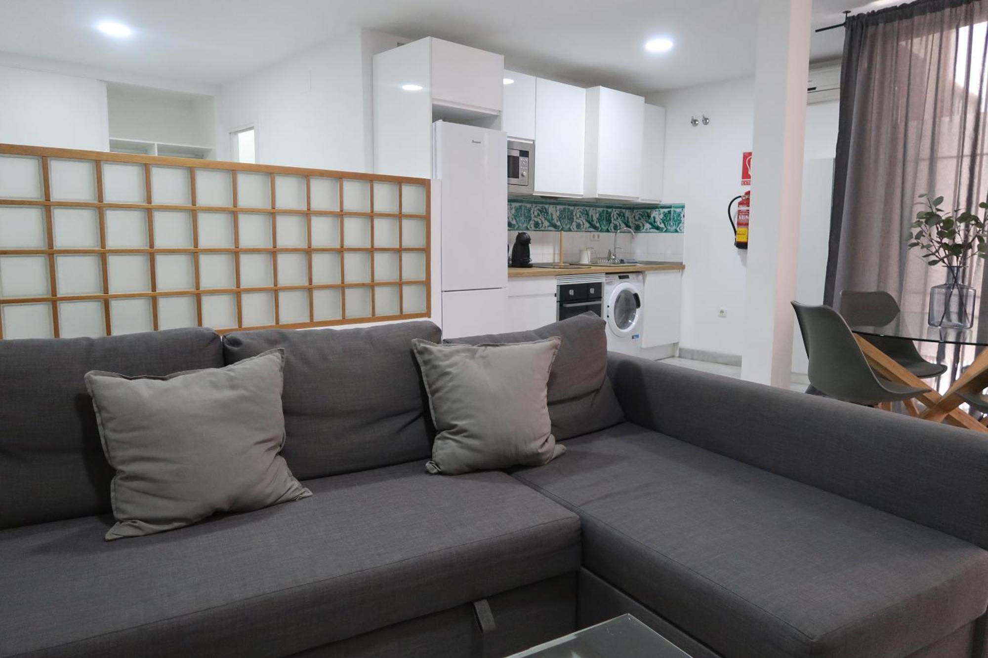 J & E Malaga Center Apartamentos المظهر الخارجي الصورة