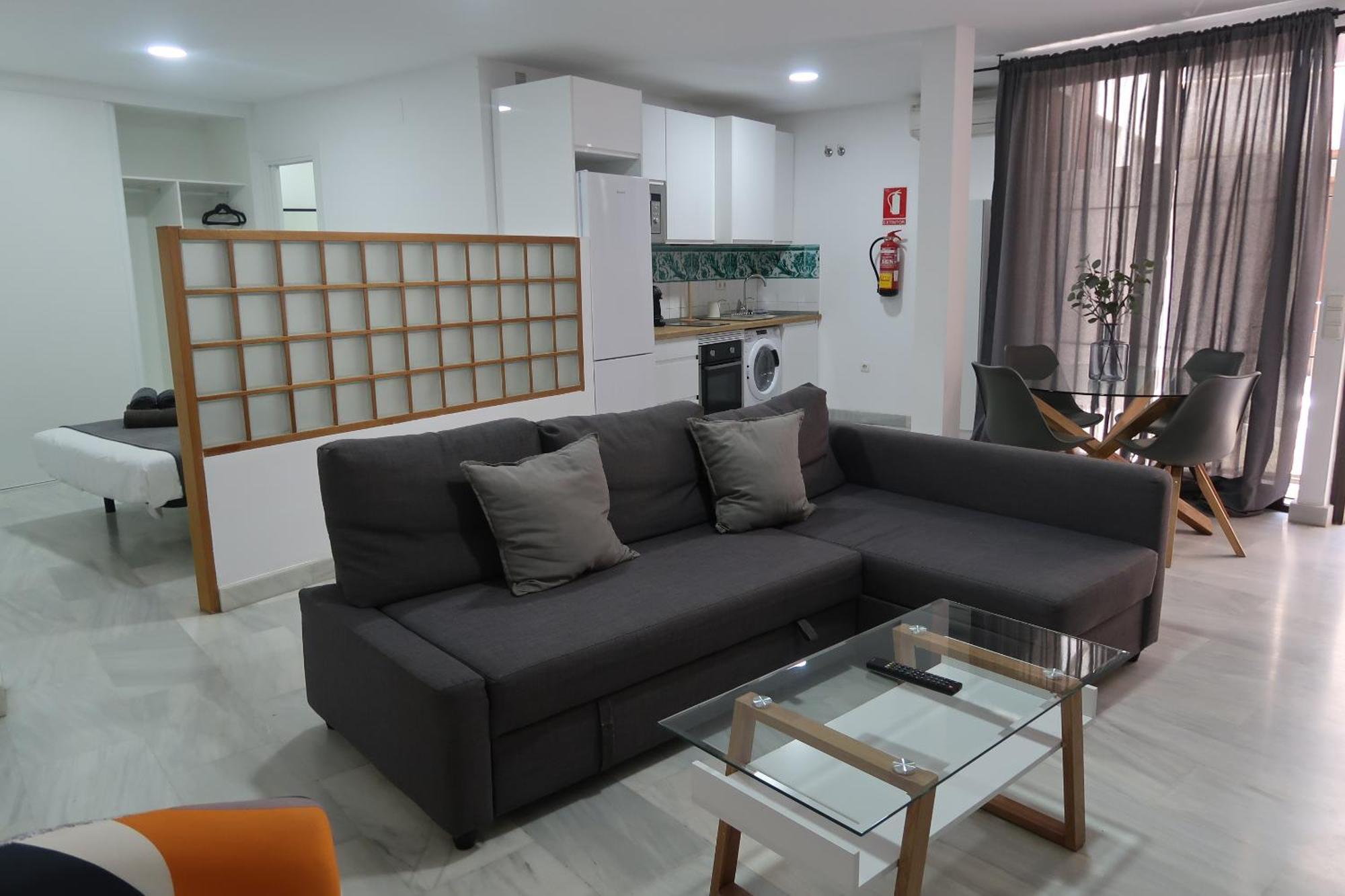 J & E Malaga Center Apartamentos المظهر الخارجي الصورة