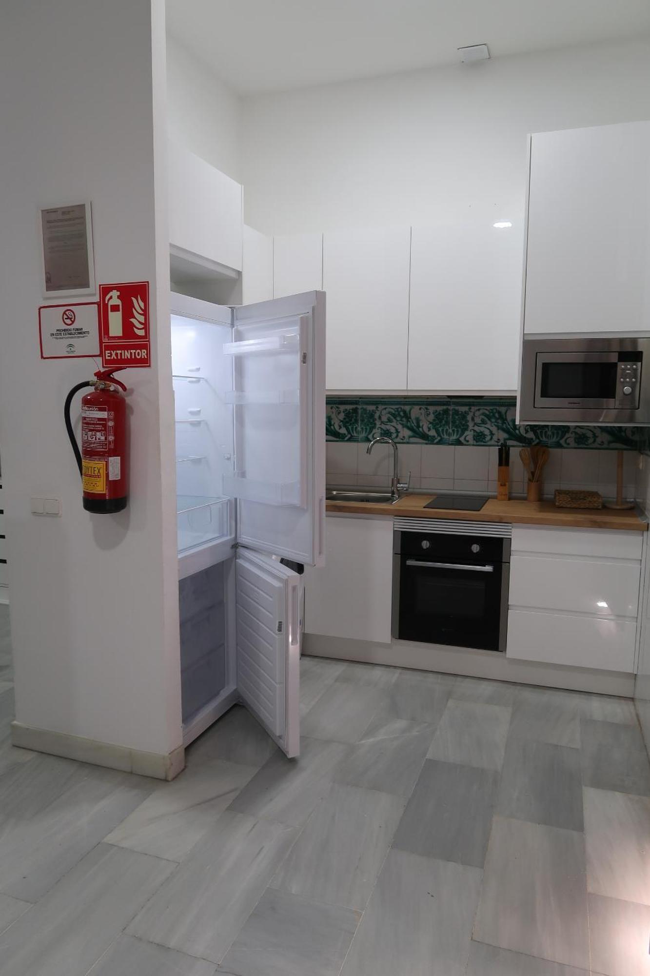 J & E Malaga Center Apartamentos المظهر الخارجي الصورة