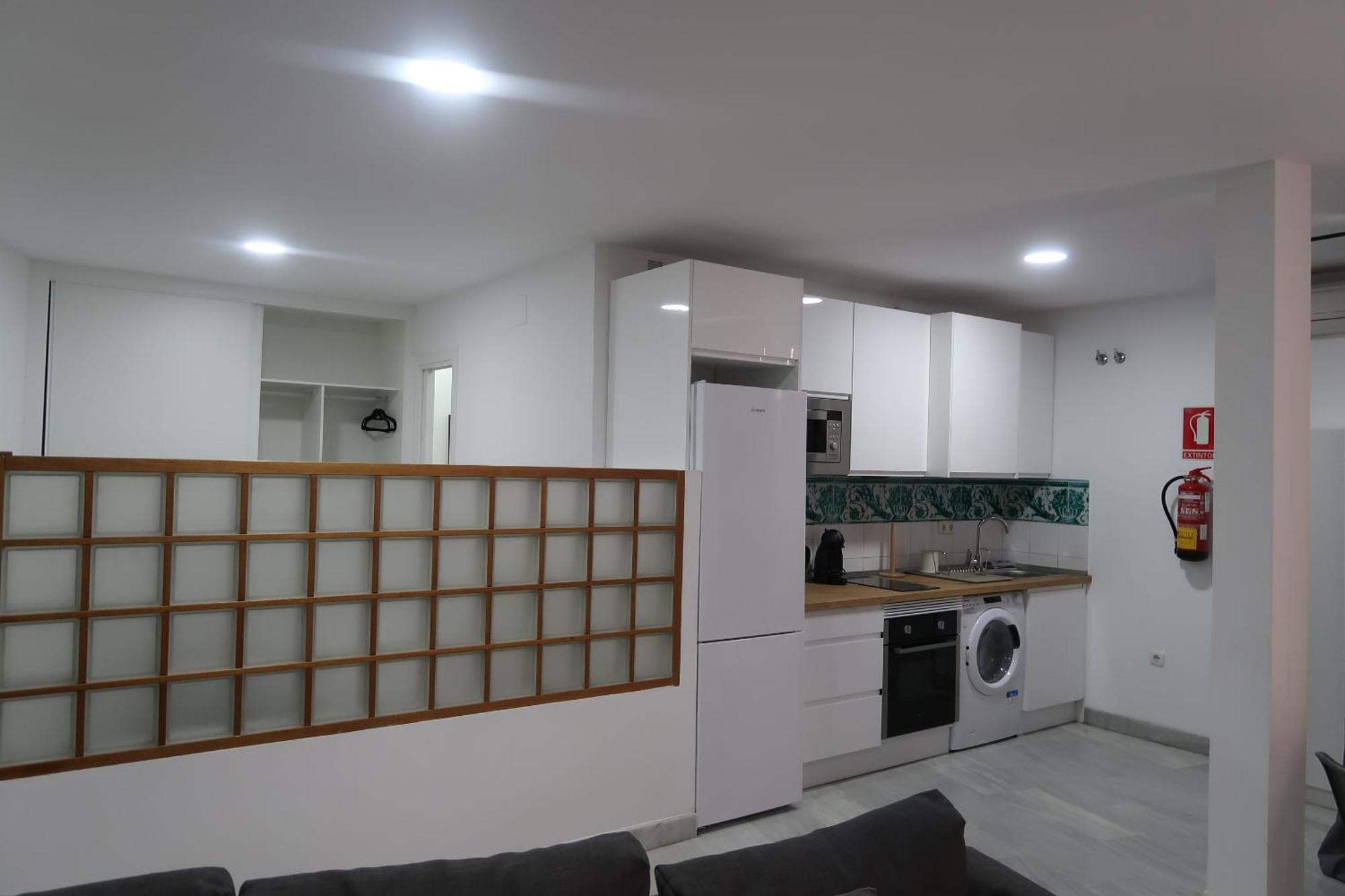 J & E Malaga Center Apartamentos المظهر الخارجي الصورة